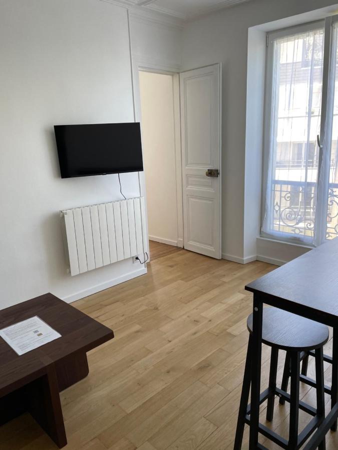 2 Pieces Boulogne Nord Appartement Buitenkant foto